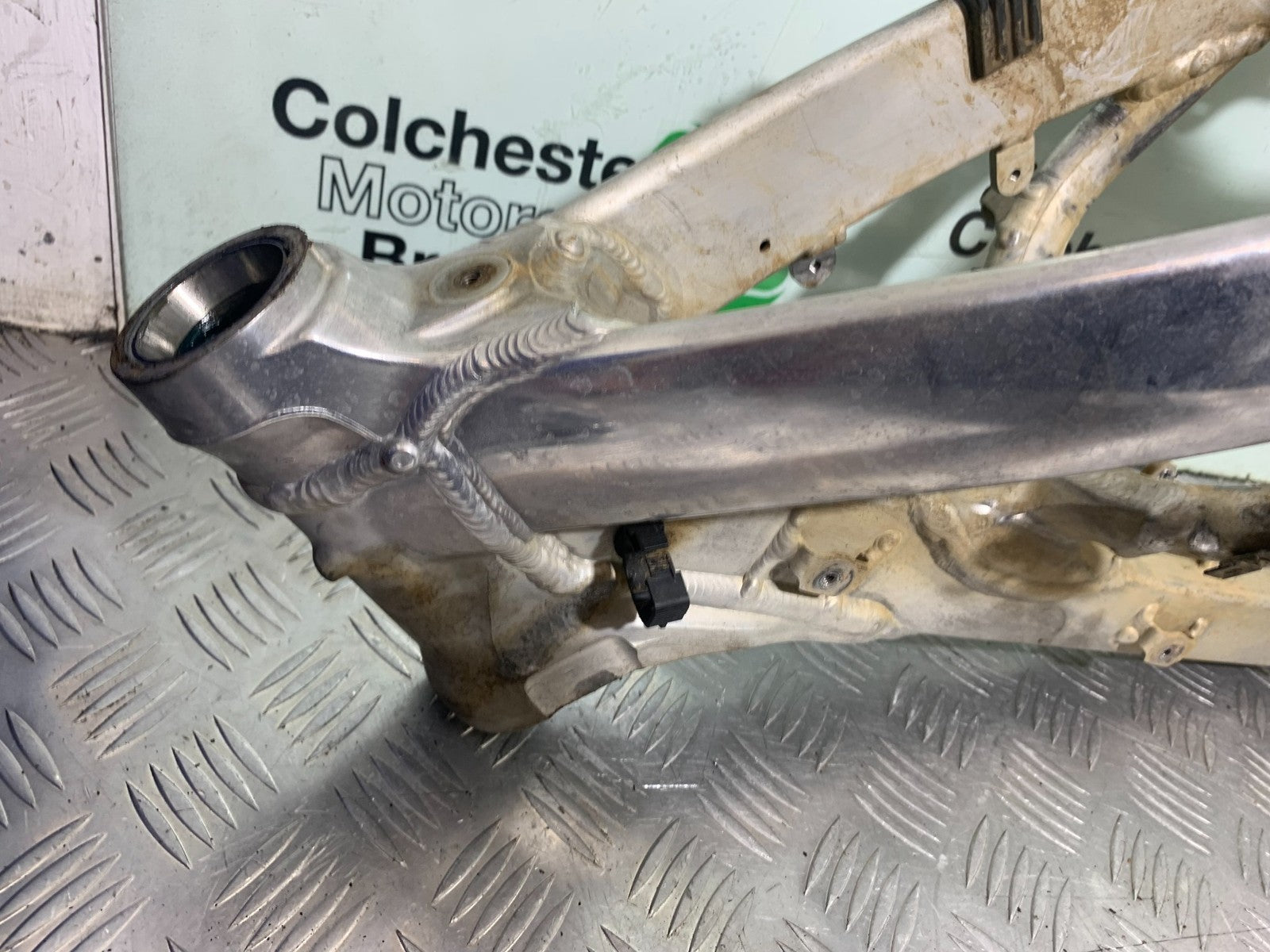 KAWASAKI KXF450 KXF 450 FRAME  YEAR 2013 CMB1217)