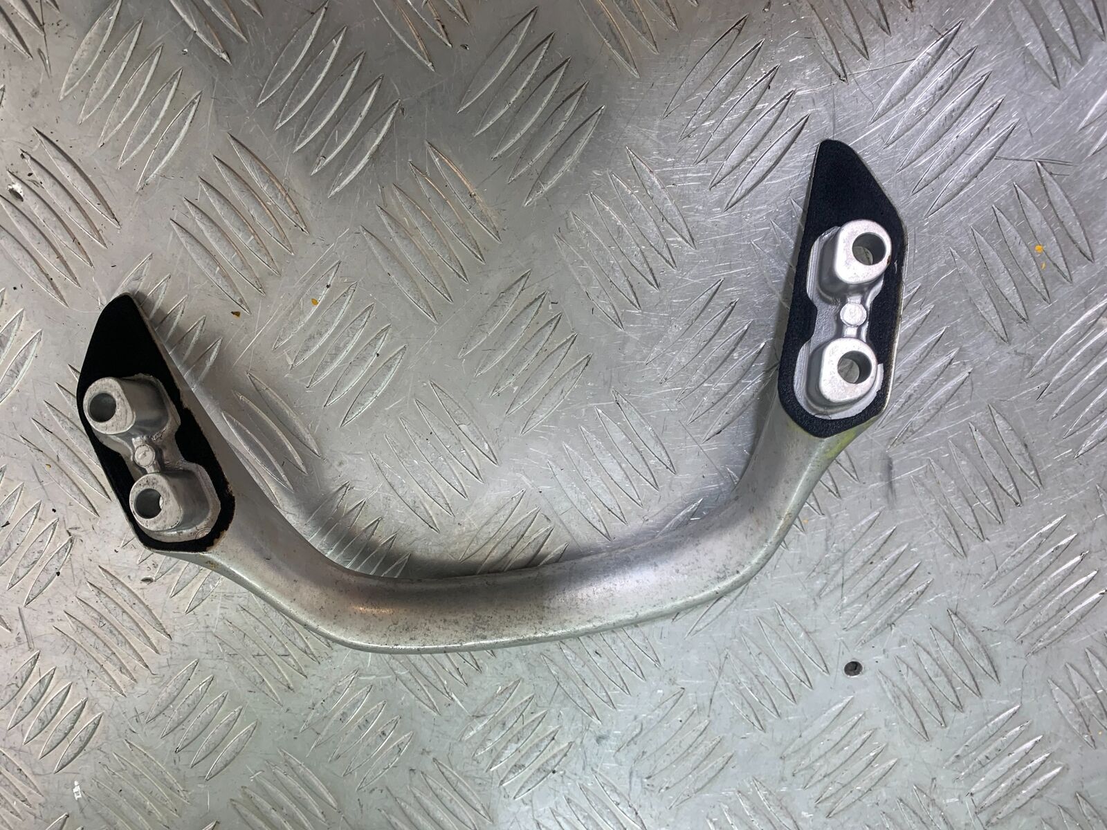 HONDA CBR600 CBR 600 F GRAB RAIL   YEAR 2000-2003(CMB1091)