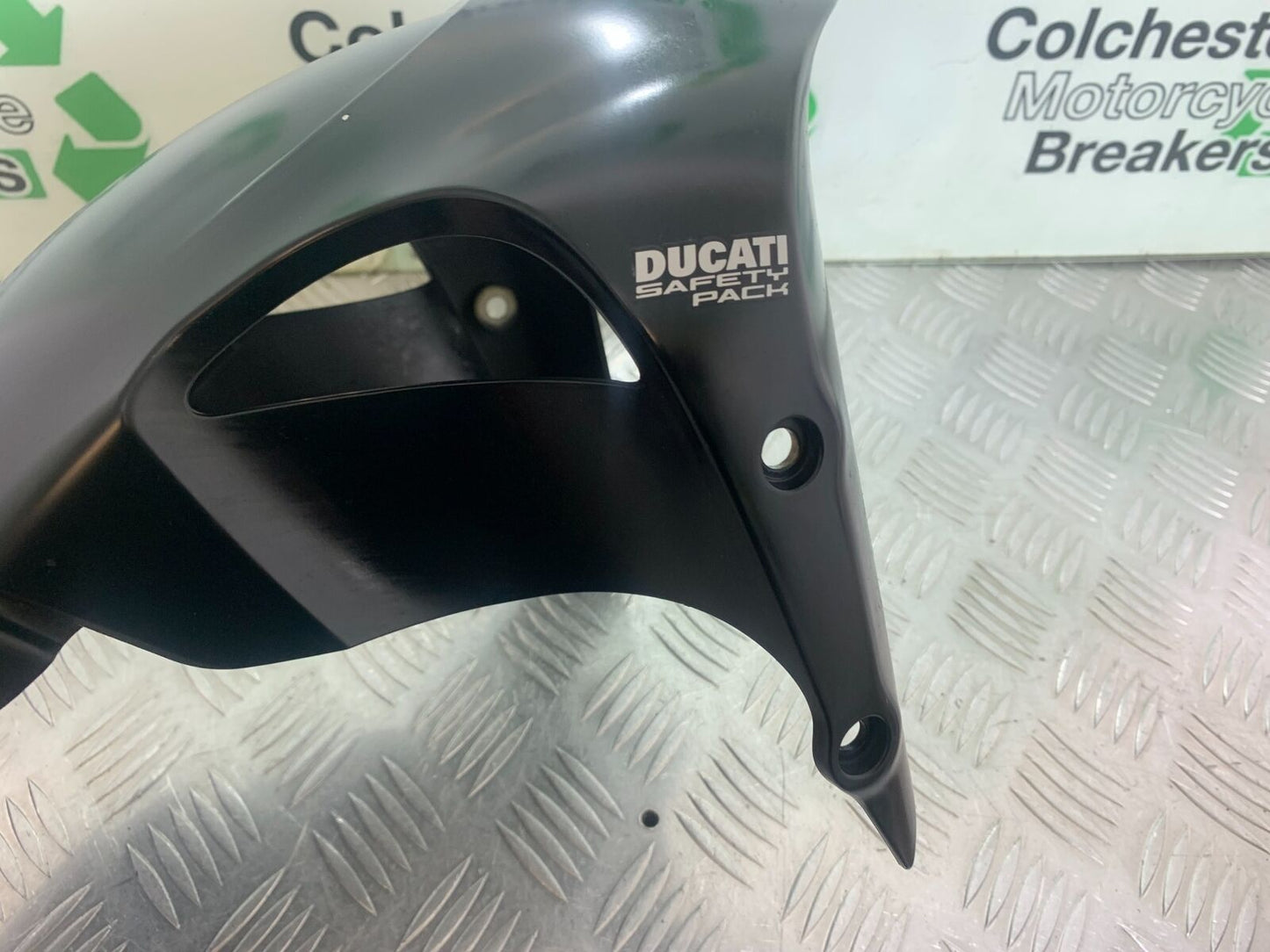 DUCATI DIAVEL 1200 PETROL FRONT MUDGUARD   YEAR 2014-17 (CMB1054)