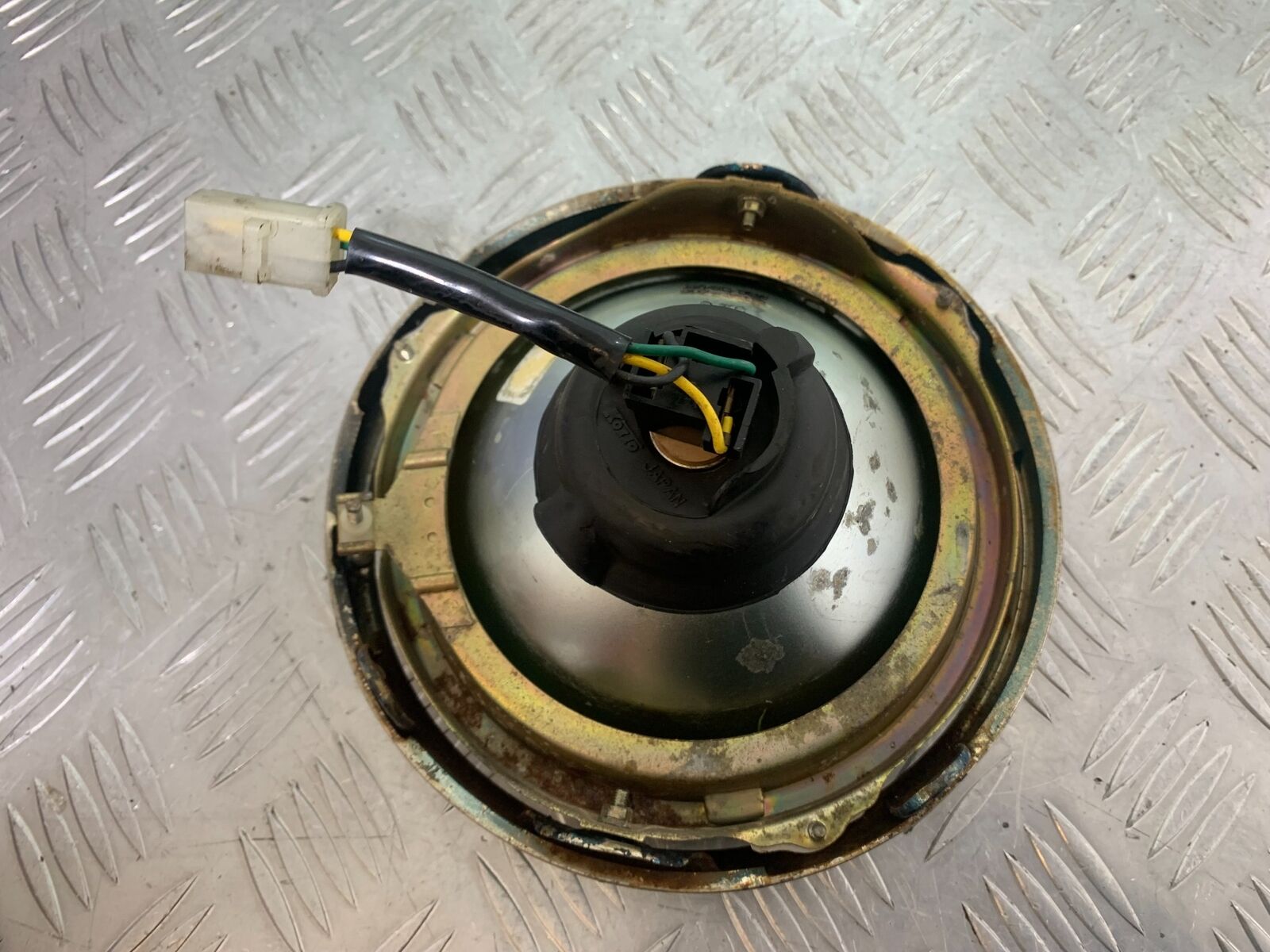 YAMAHA XS1100 MIDNIGHT SPECIAL HEADLIGHT YEAR 1980-1982 (CMB1122)