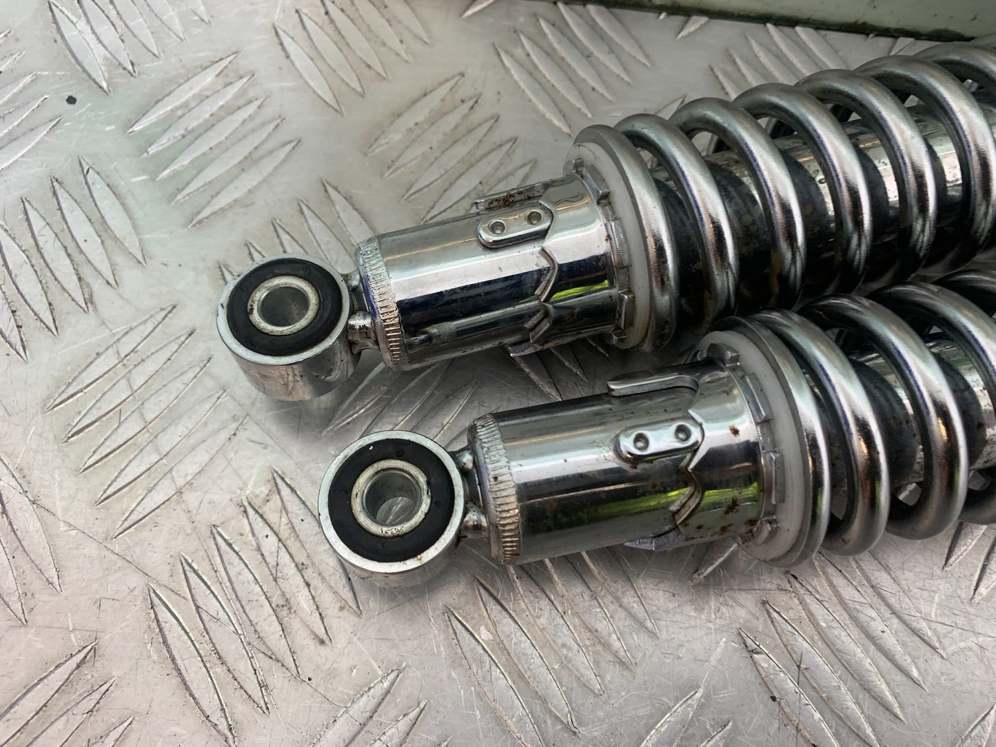 PIONEER NEVADA XF125 REAR SHOCKS   YEAR 2009 (CMB1214)