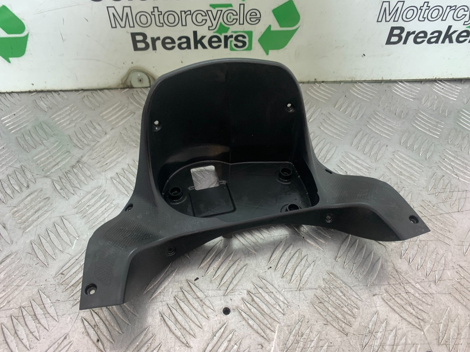 APRILIA 650 PAGASO STRADA CLOCK SURROUND  YEAR 2005-2010 (CMB1260)