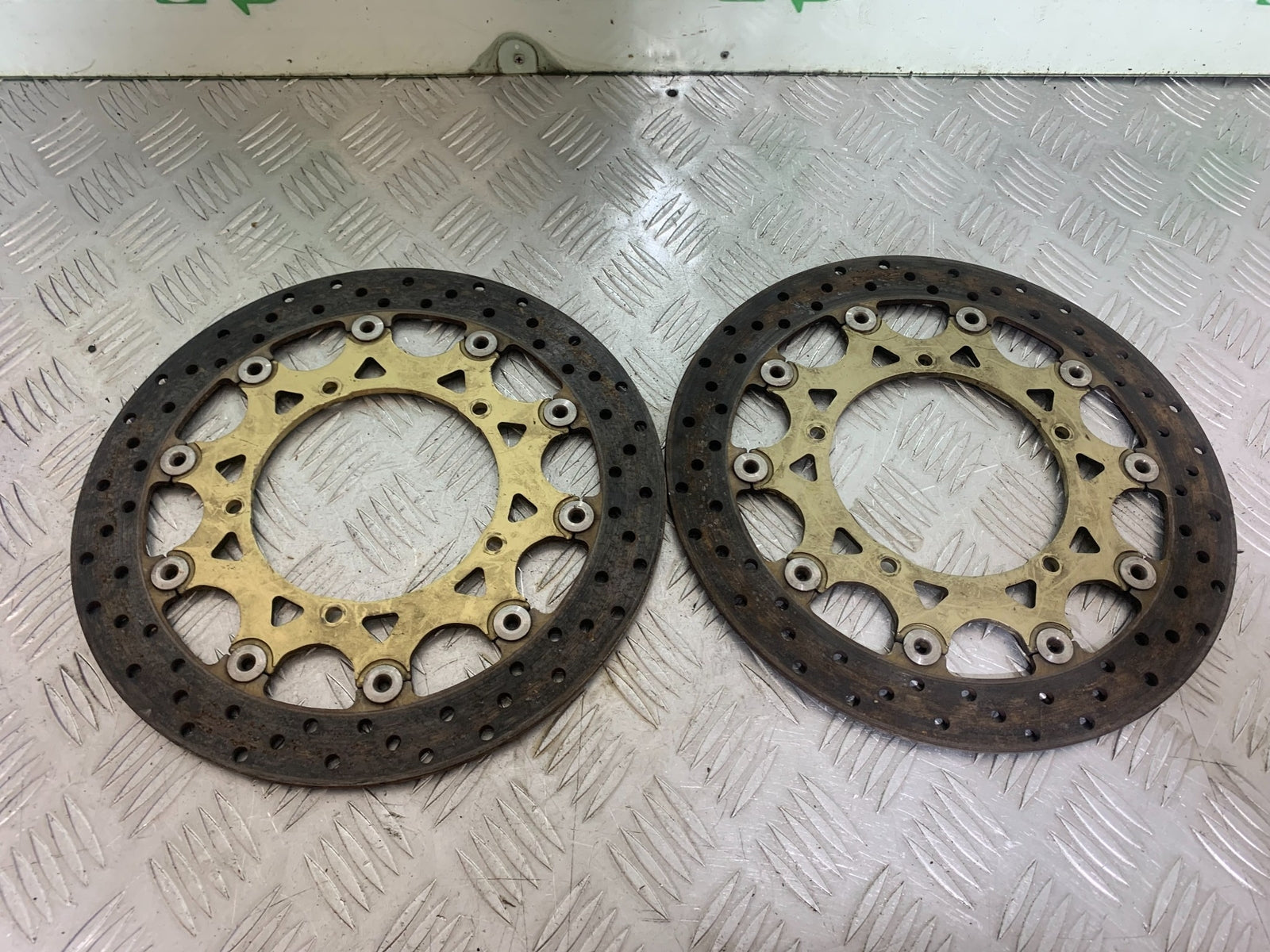 YAMAHA YZF R1 FRONT BRAKE DISCS   YEAR 2004-2006 (CMB1155)