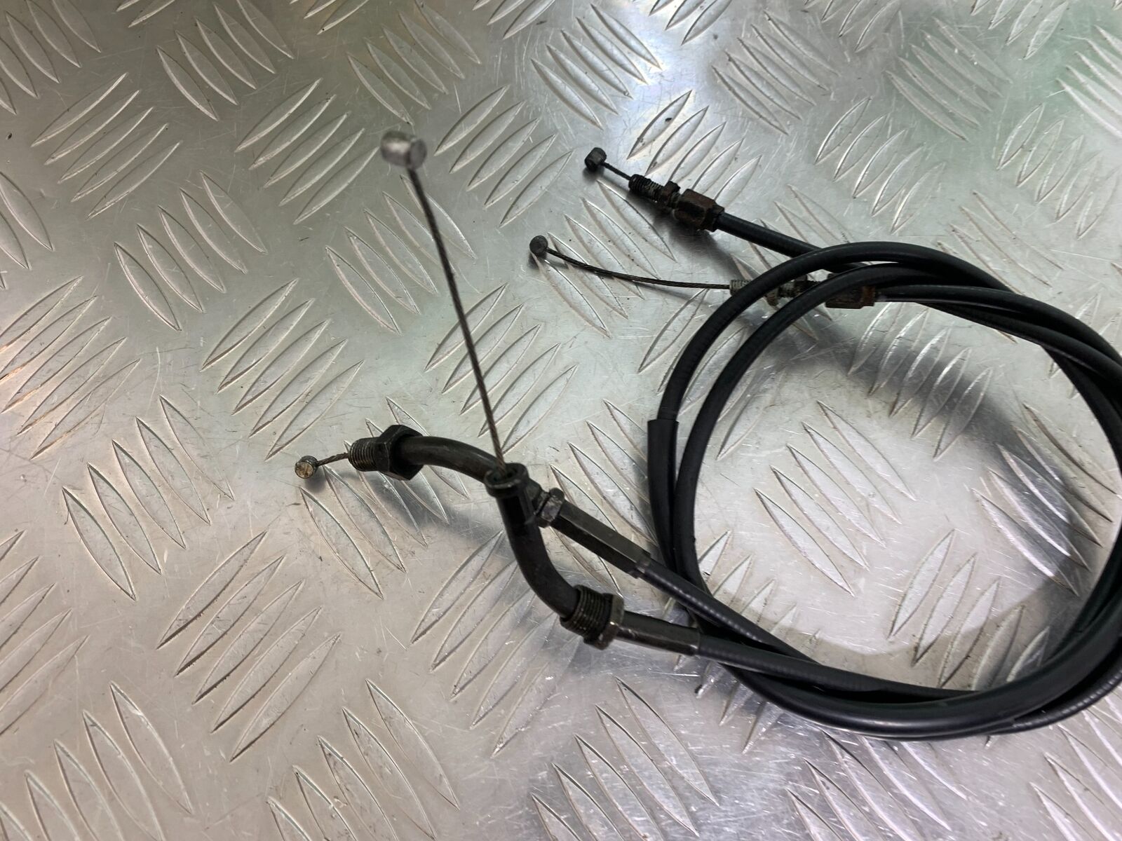 HONDA VFR800 VFR 800 V-TEC THROTTLE CABLES YEAR 2002 -09 (CMB1012)