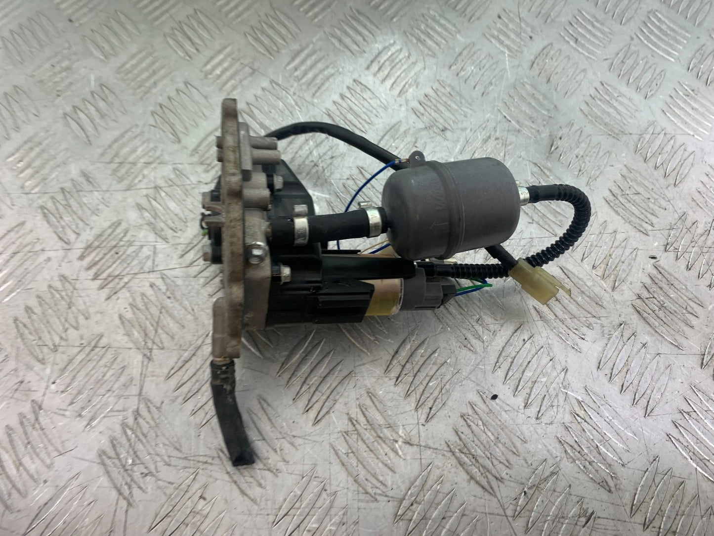 APRILIA RSV1000 R FACTORY MILLE PETROL PUMP  2004-09 (CMB1203)