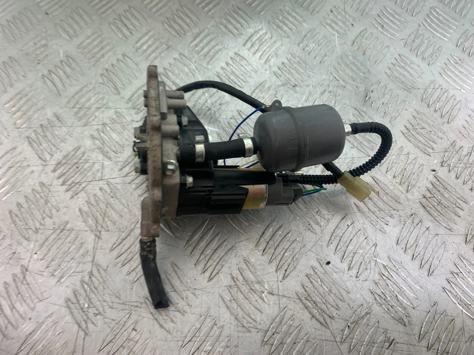 APRILIA RSV1000 R FACTORY MILLE PETROL PUMP  2004-09 (CMB1203)