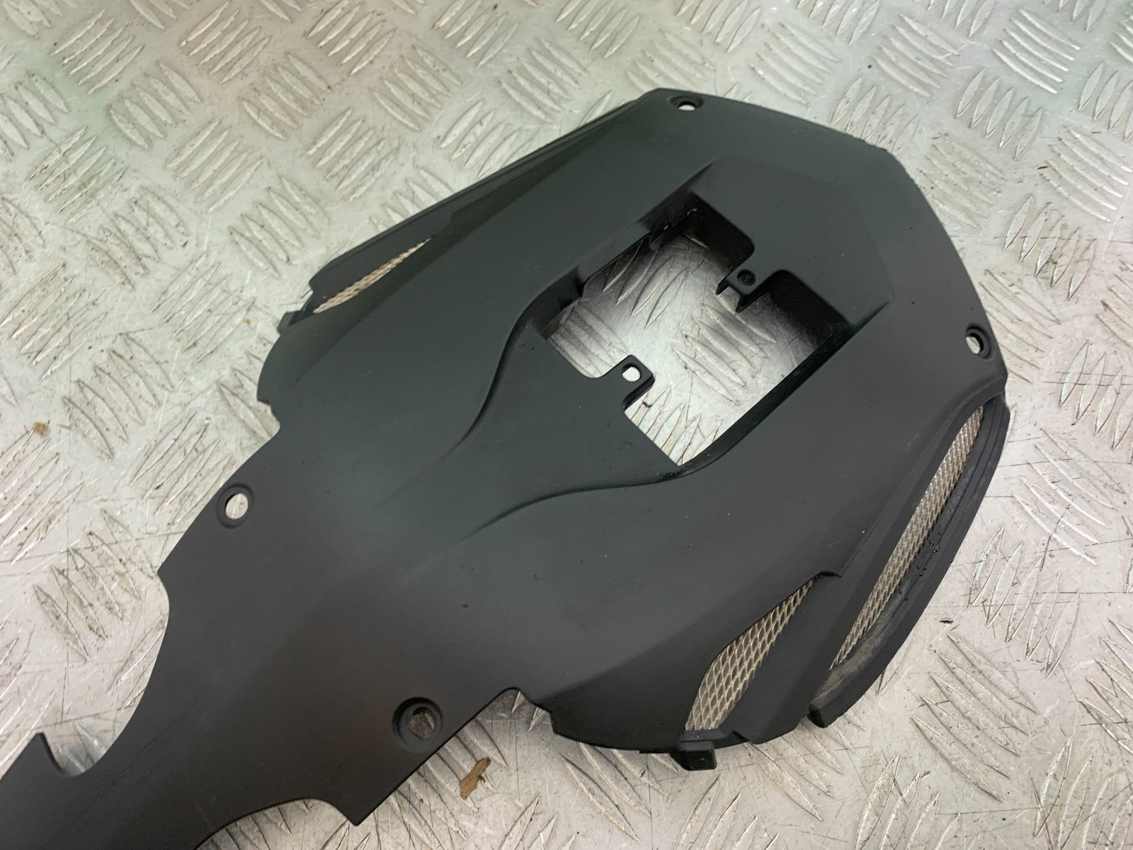 MV AGUSTA 800 F3 UNDERTRAY  YEAR 2017-2019 (CMB1227)
