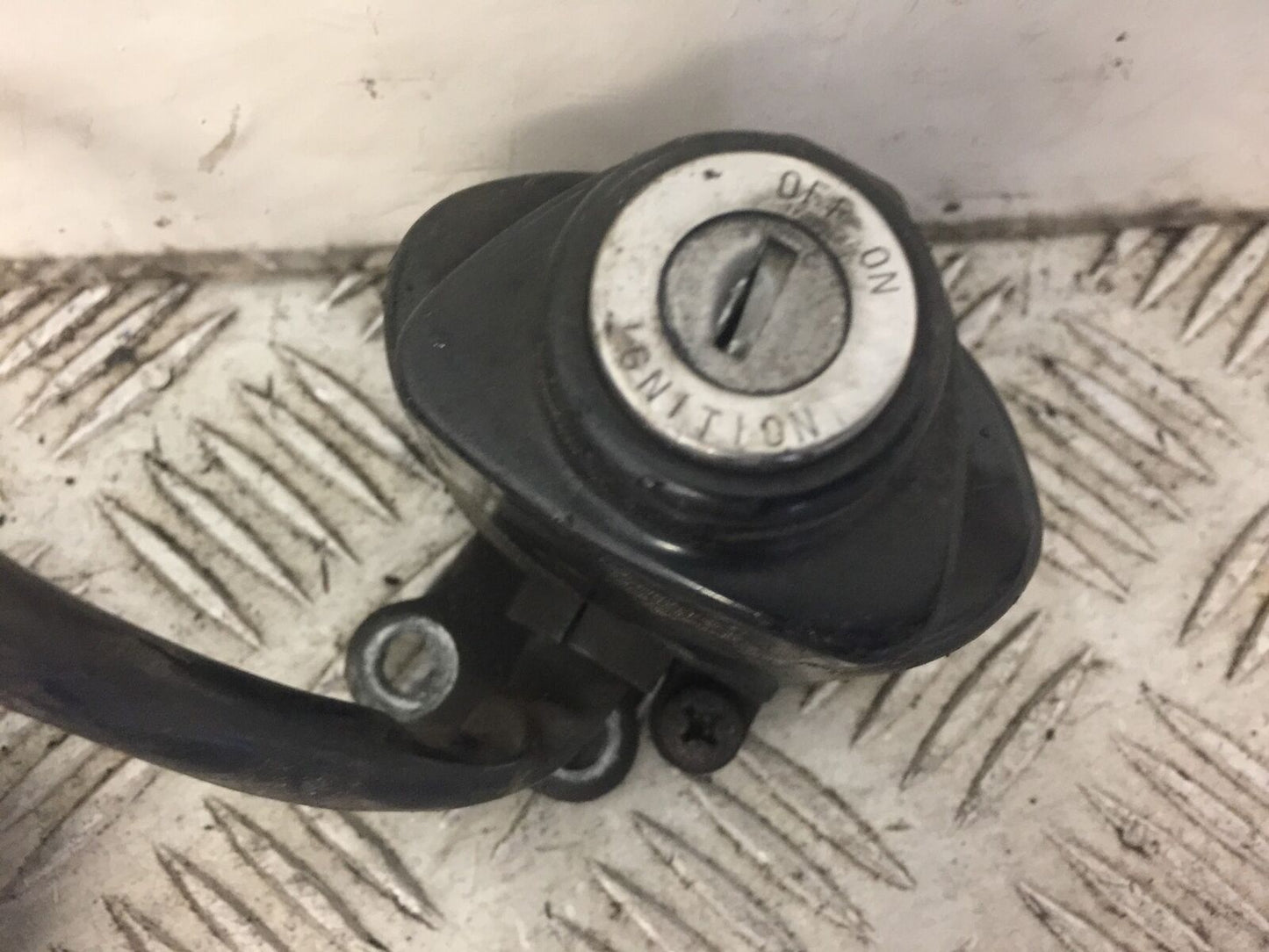 HONDA VT750 VT 750 SHADOW LOCKS AND KEY YEAR 1998 (STOCK 402)