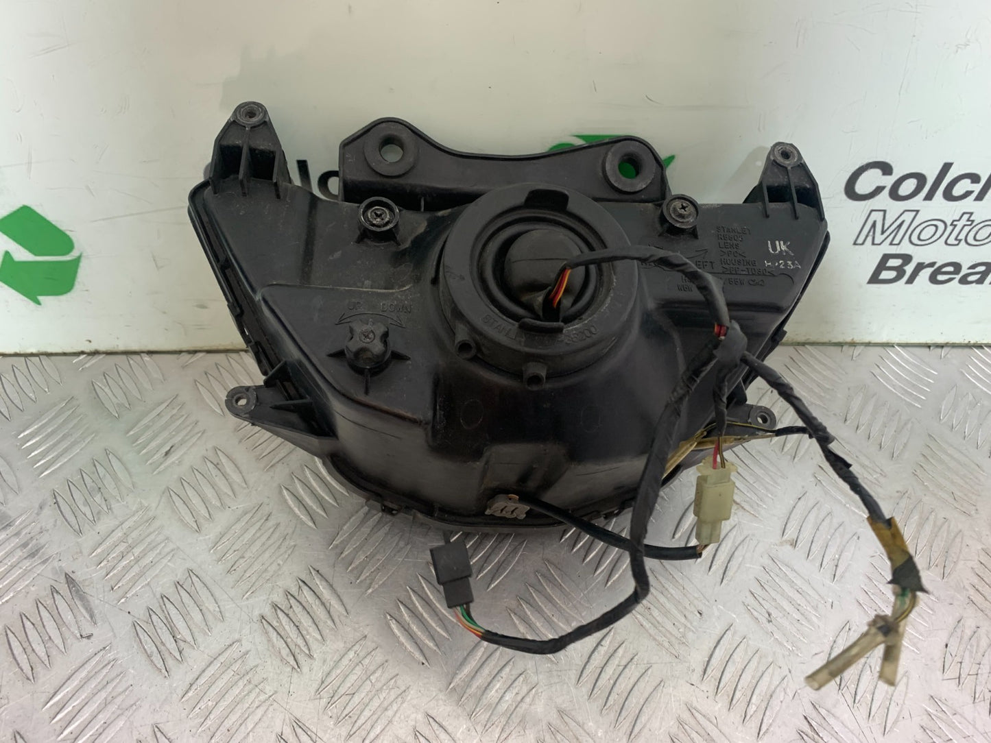 KAWASAKI ZX9R ZX9 R HEADLIGHT  YEAR 1998-1999 (CMB1329)