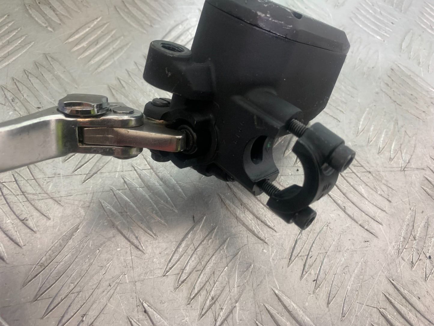 APRILIA SL750 SL 750 SHIVER CLUTCH MASTER CYLINDER   YEAR 2008-2016 (CMB1242)
