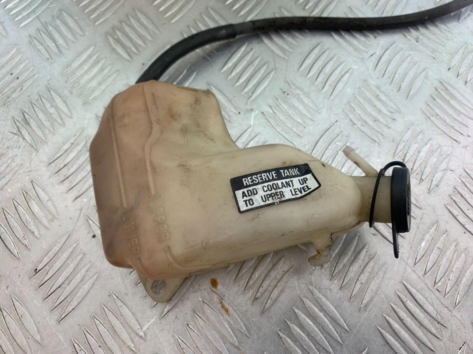 HONDA CBR600 CBR 600 F2 COOLANT BOTTLE    YEAR 1991-1993 (CMB1114)