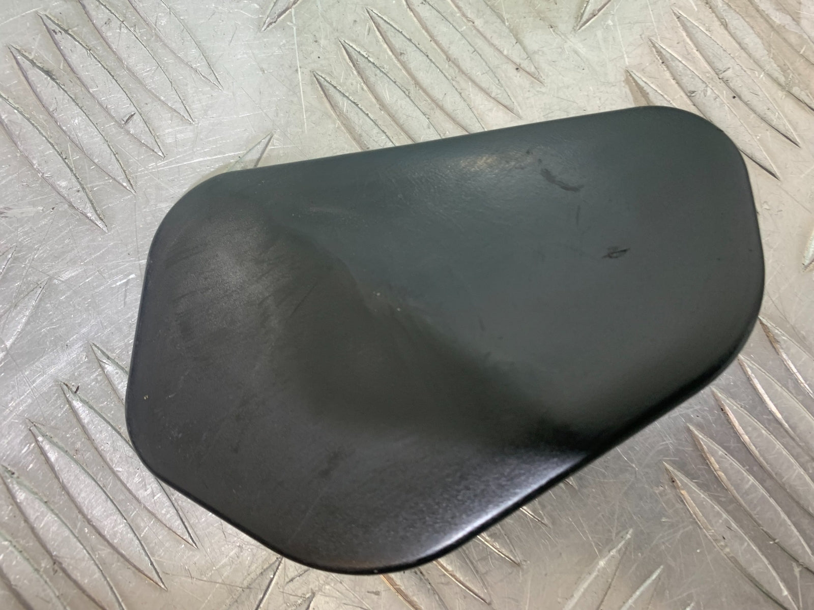 SUZUKI GSF1200  GSF 1200 BANDIT LEFT FRAME INFILL COVER YEAR 1997-2000 (CMB1149)