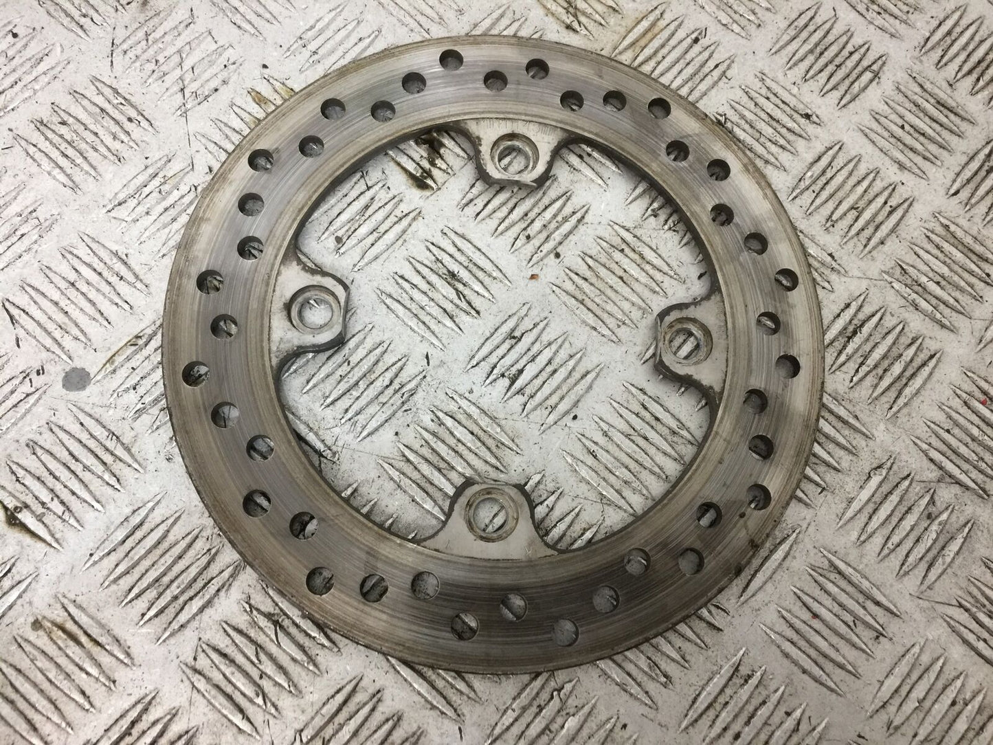 TRIUMPH 675 DAYTONA EBC REAR BRAKE DISC  YEAR 2006-2008 (STOCK 905)