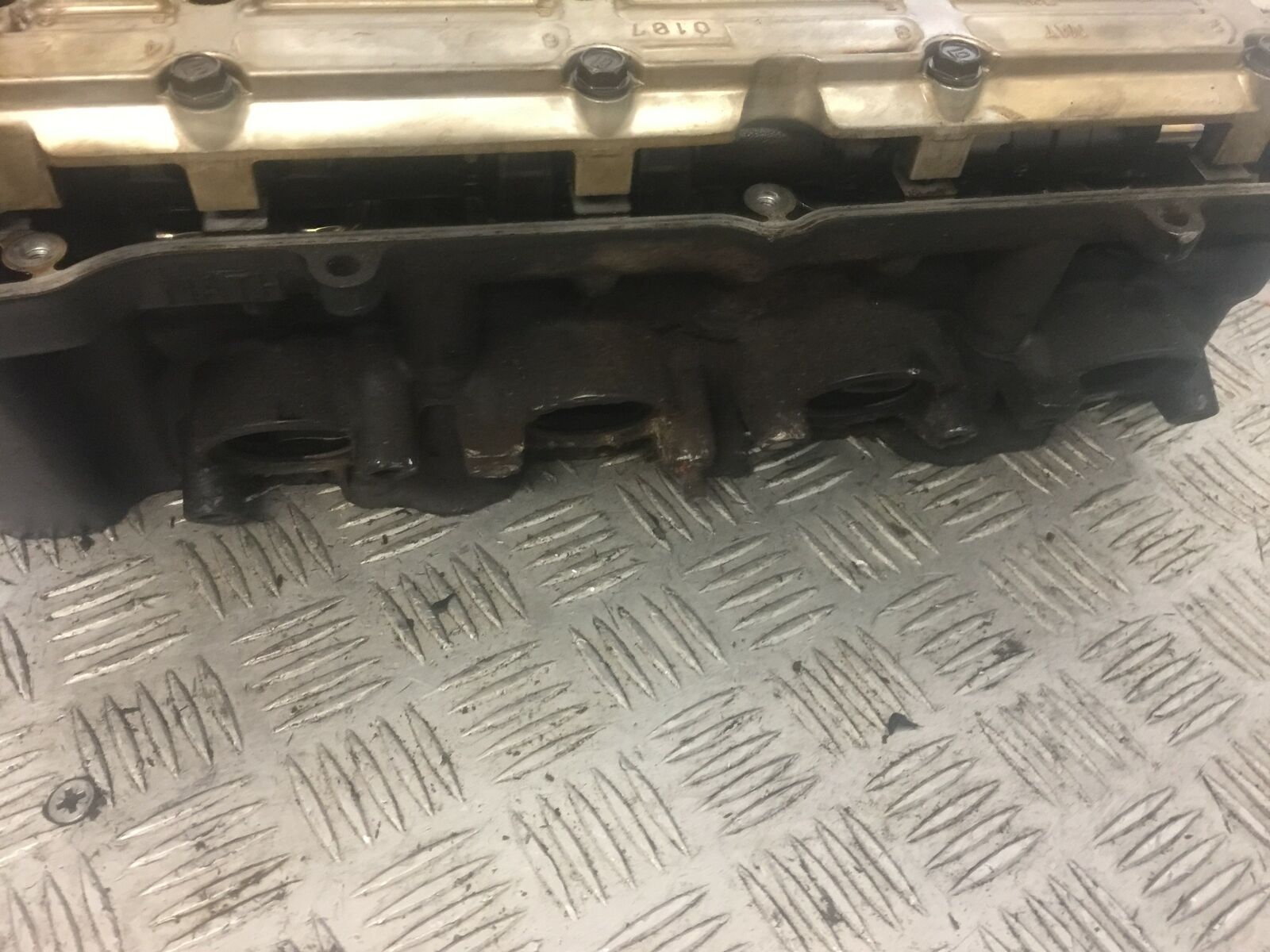 HONDA CBR1100 BLACKBIRD CYLINDER HEAD  YEAR 2001 (STOCK 390)