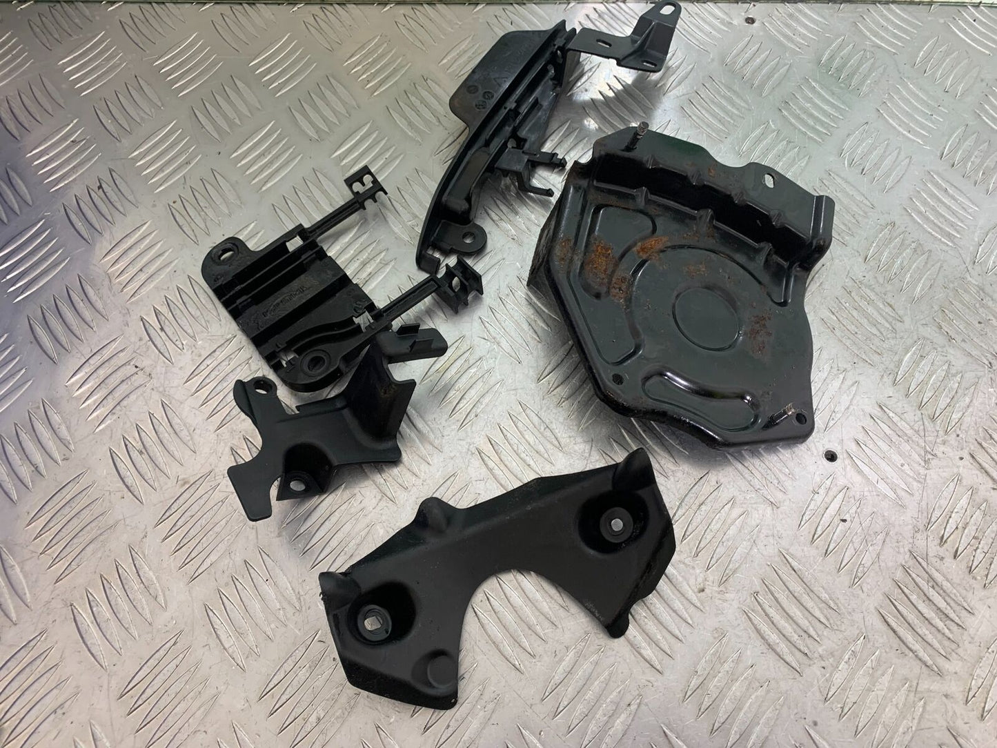 TRIUMPH THUNDERBIRD 1600 COVERS & INFILLS  YEAR 2011 (CMB1107)