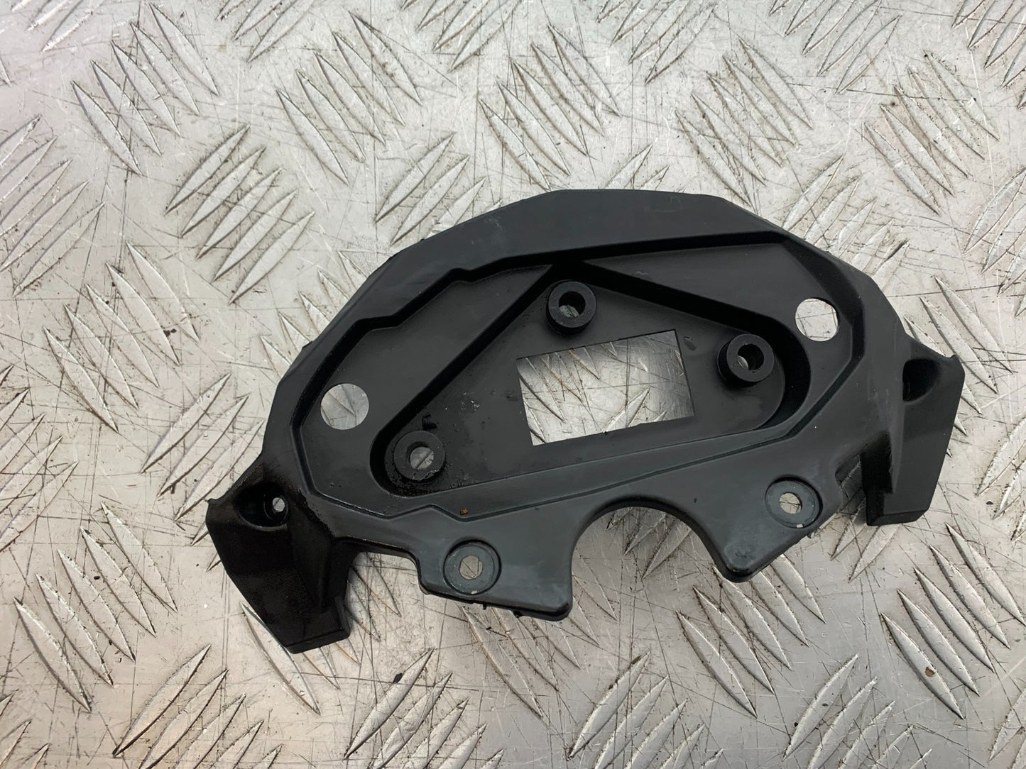 BENELLI BN125 BN 125 SPEEDO SURROUND   YEAR 2018-2021 (CMB1245)