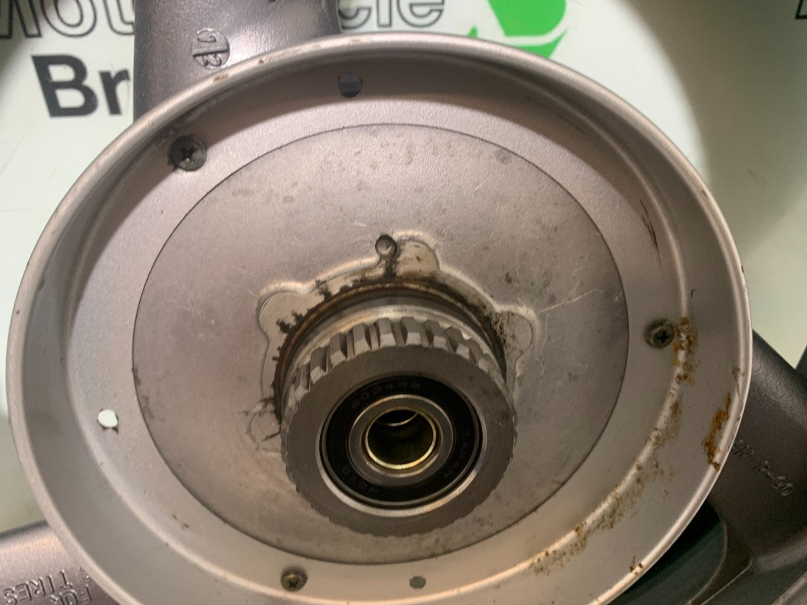 YAMAHA XJ900 XJ 900 DIVERSION REAR WHEEL YEAR 1994-2002(CMB1292)