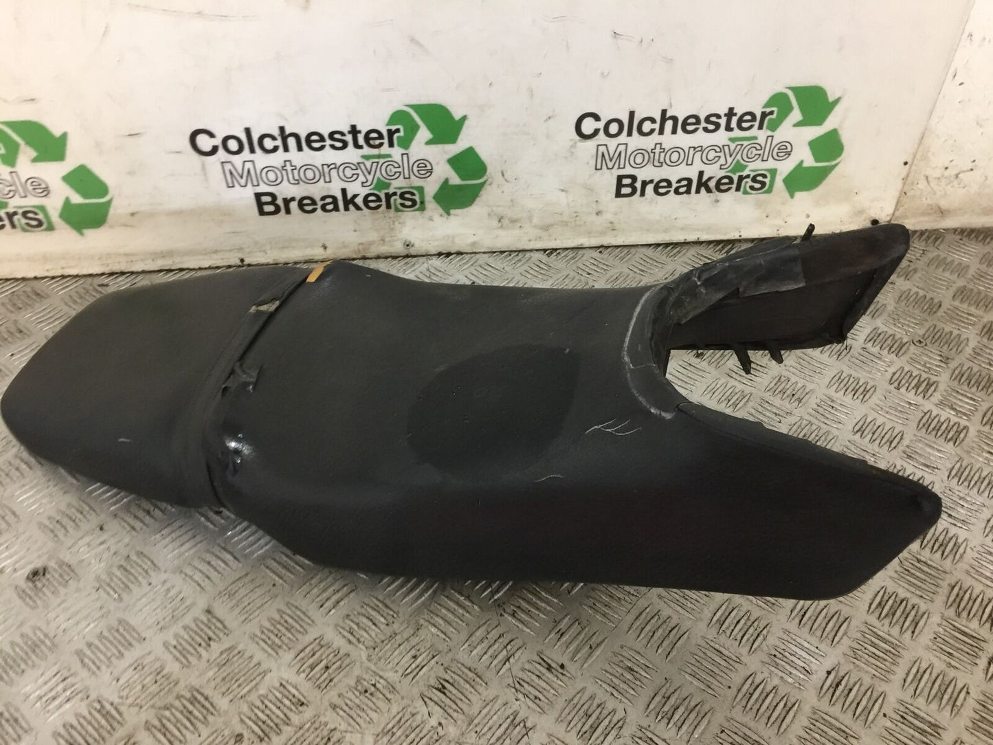 HONDA CB1 CB-1 CB 1 400 SEAT  YEAR 1989-1990 (STOCK 739)