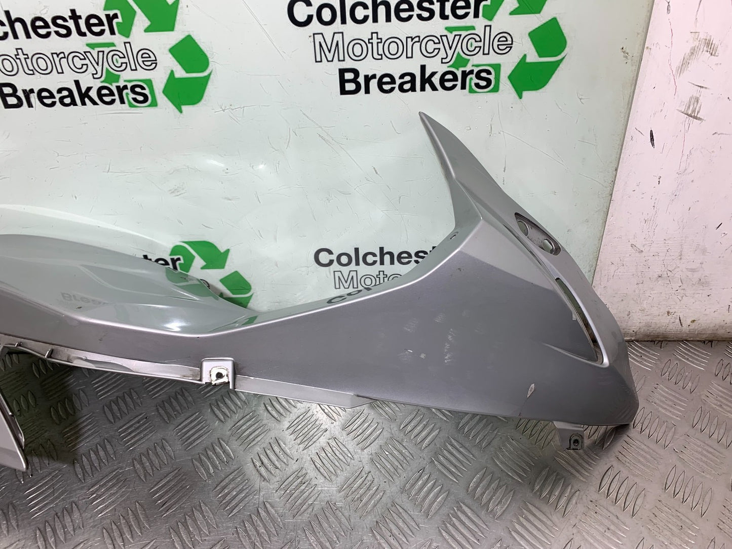 BMW F800 GT RIGHT FAIRING PANEL  YEAR 2013-2017 (CMB1248)