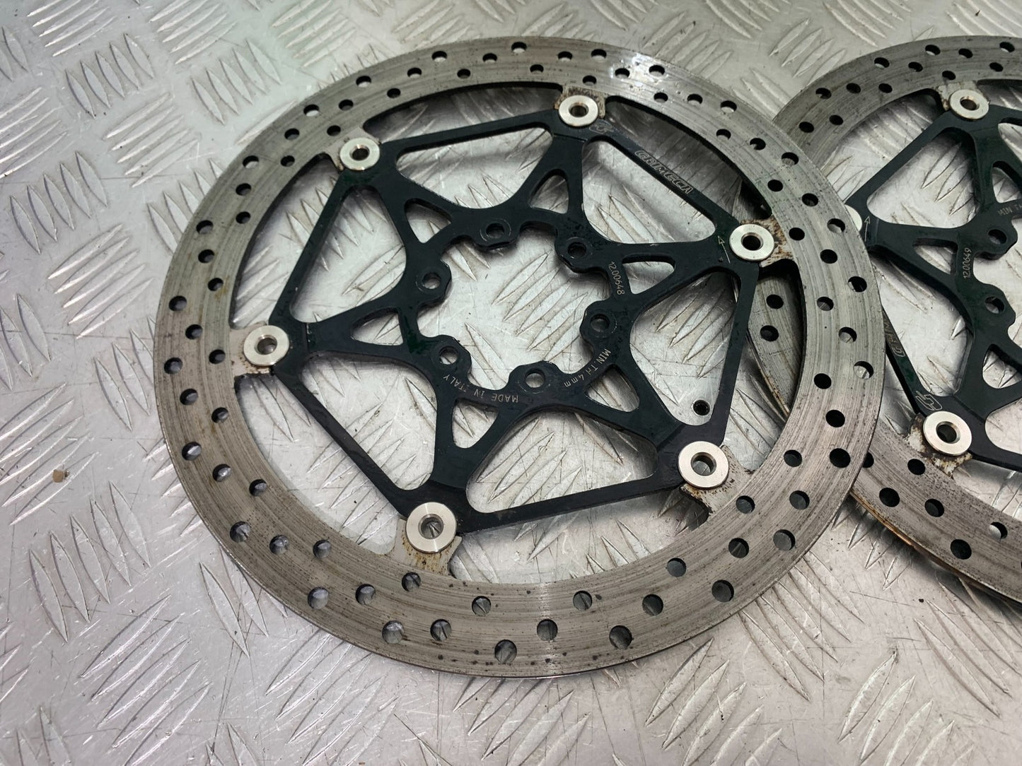 APRILIA TUONO 1000 V4 FRONT BRAKE DISCS   YEAR 2013-2014  (CMB1239)