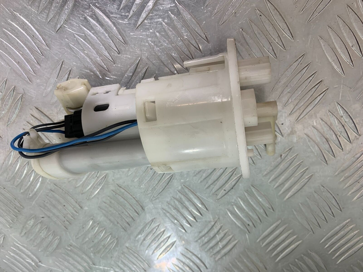 TRIUMPH TIGER 800 XC PETROL PUMP YEAR 2011-2014 (CMB1022)
