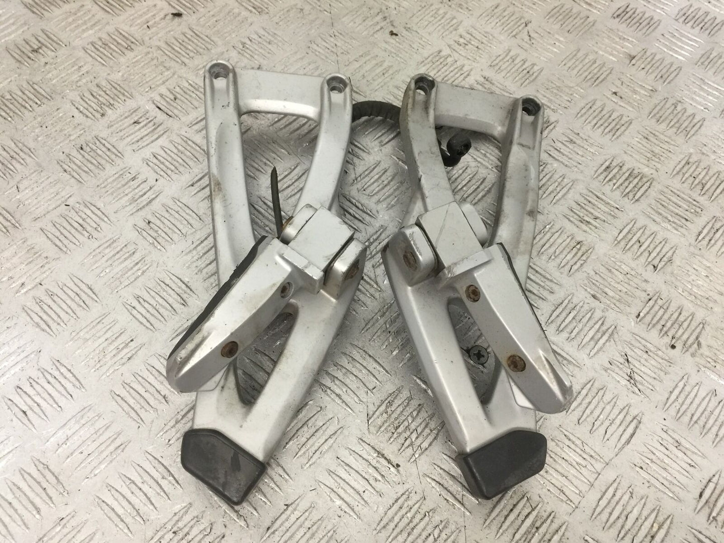 BMW K1200 RS K1200 RS REAR HANGERS  YEAR 2000 (STOCK 856)