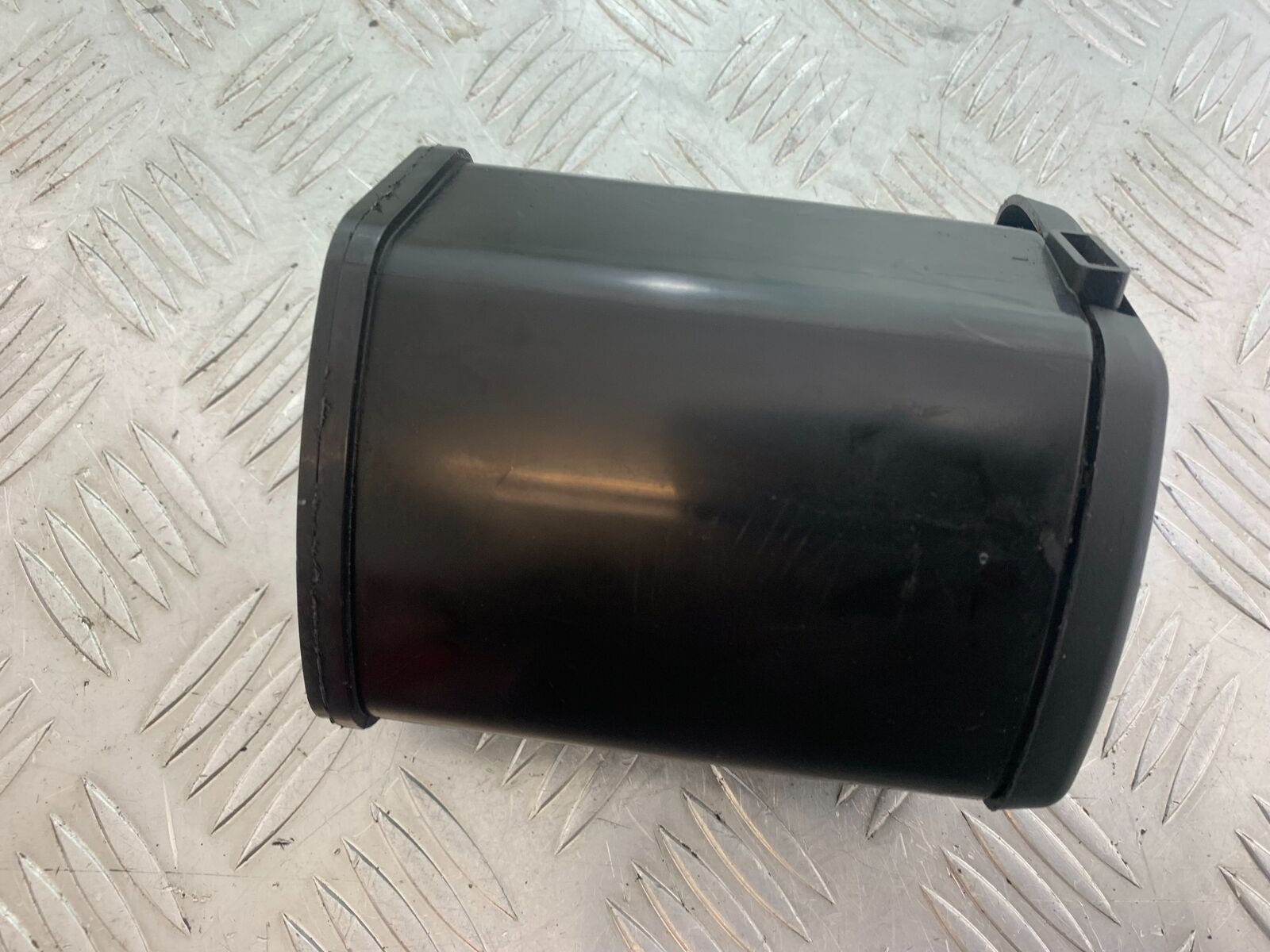 HARLEY DAVIDSON XL883 N IROD EMISSION BOX  YEAR 2020  (CMB1116)