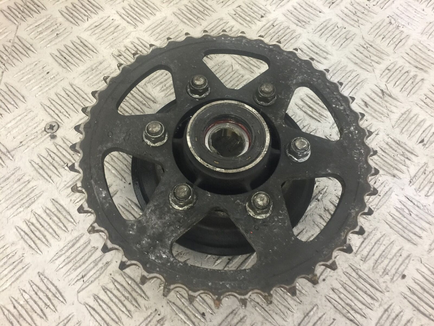 KAWASAKI Z1000 ZR1000 (ABS) REAR SPROCKET CARRIER  YEAR 2015 (STOCK 636)