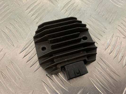 KAWASAKI NINJA 250 SL REGULATOR  YEAR 2015-2017 (STOCK 983)