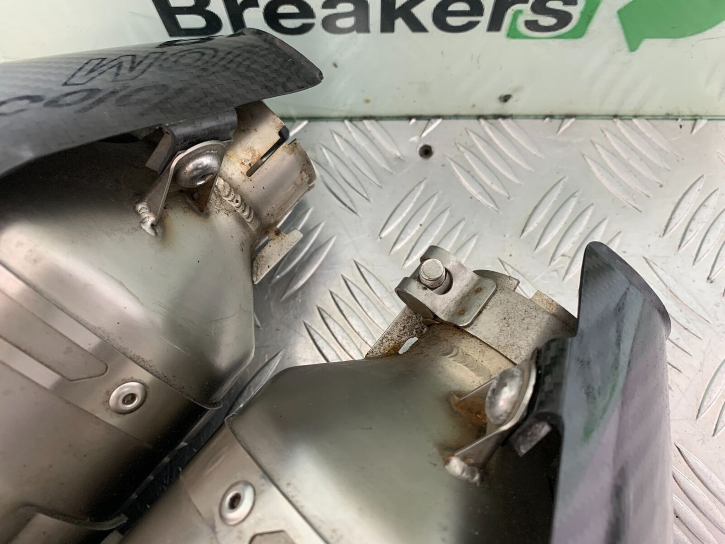 TRIUMPH 1050 SPEED TRIPLE RS  ARROW SILENCERS YEAR 2018-2020 (CMB1029)