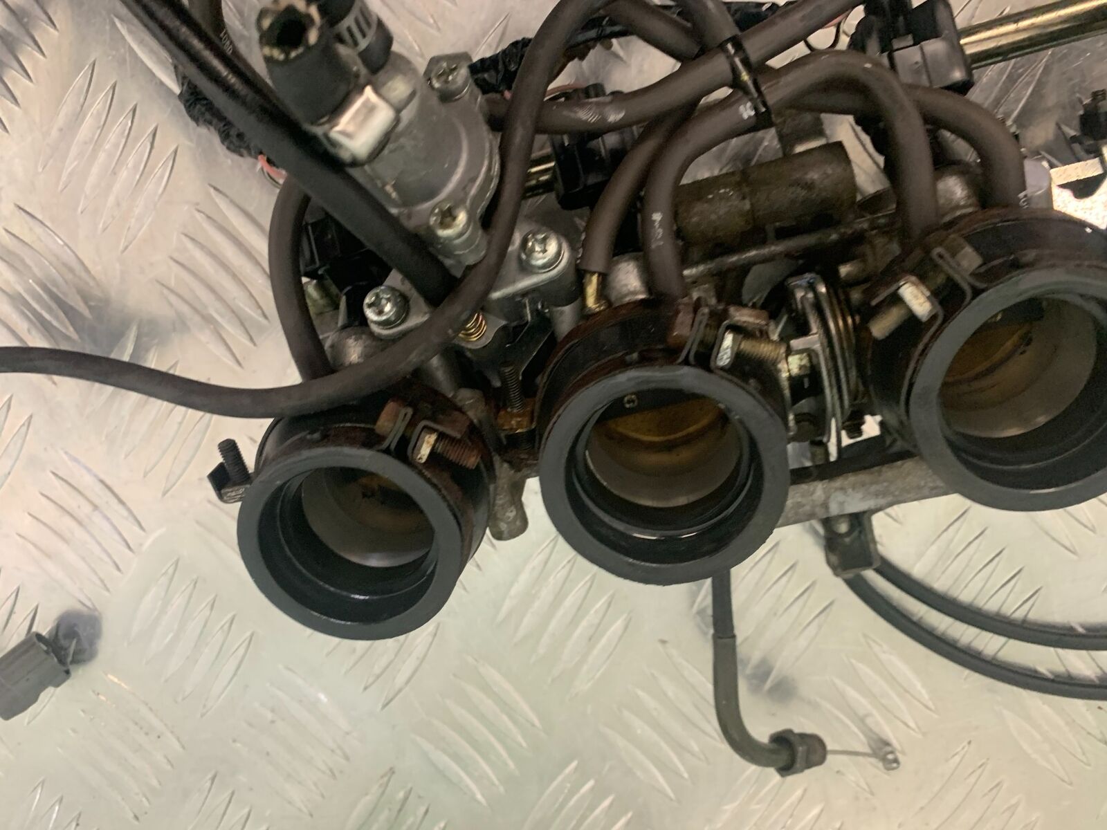 HONDA CBR600 CBR 600 F4I THROTTLE BODIES YEAR 2001-2003 (STOCK 978)