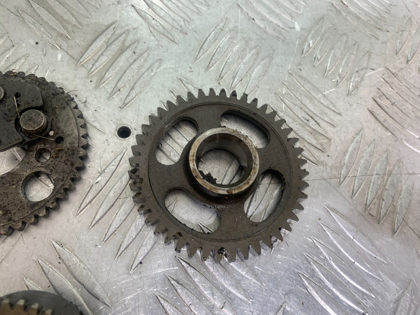 APRILIA 650 PAGASO STRADA ENGINE GEARS    YEAR 2005-2010 (CMB1057)