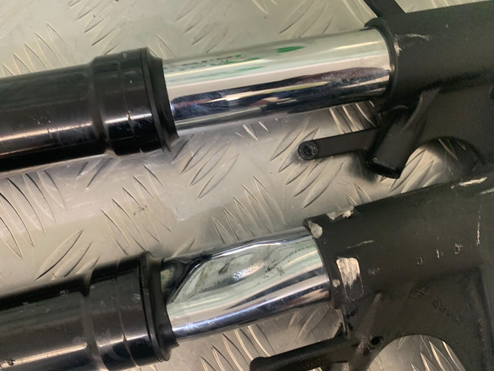 HONDA CBR1000 rr FIREBLADE FORKS (DAMAGED)  2008-2011 (STOCK 986)