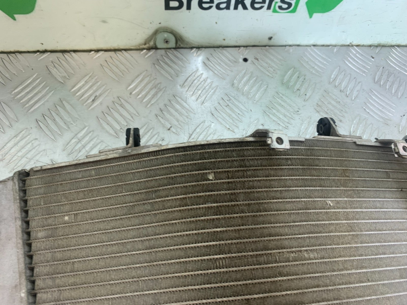 SUZUKI GSXR750 GSXR 750 K4 K5 RADIATOR  2004-2005 (CMB1319)
