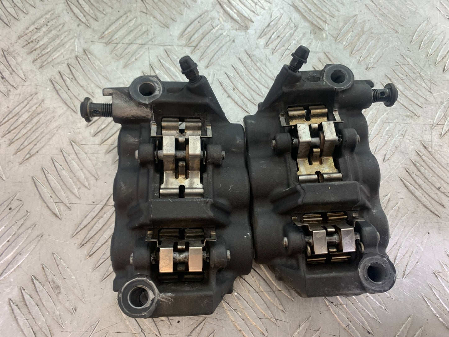 YAMAHA YZF R1 14 B BIG BANG FRONT BRAKE CALIPERS   2009-14 (CMB1175)