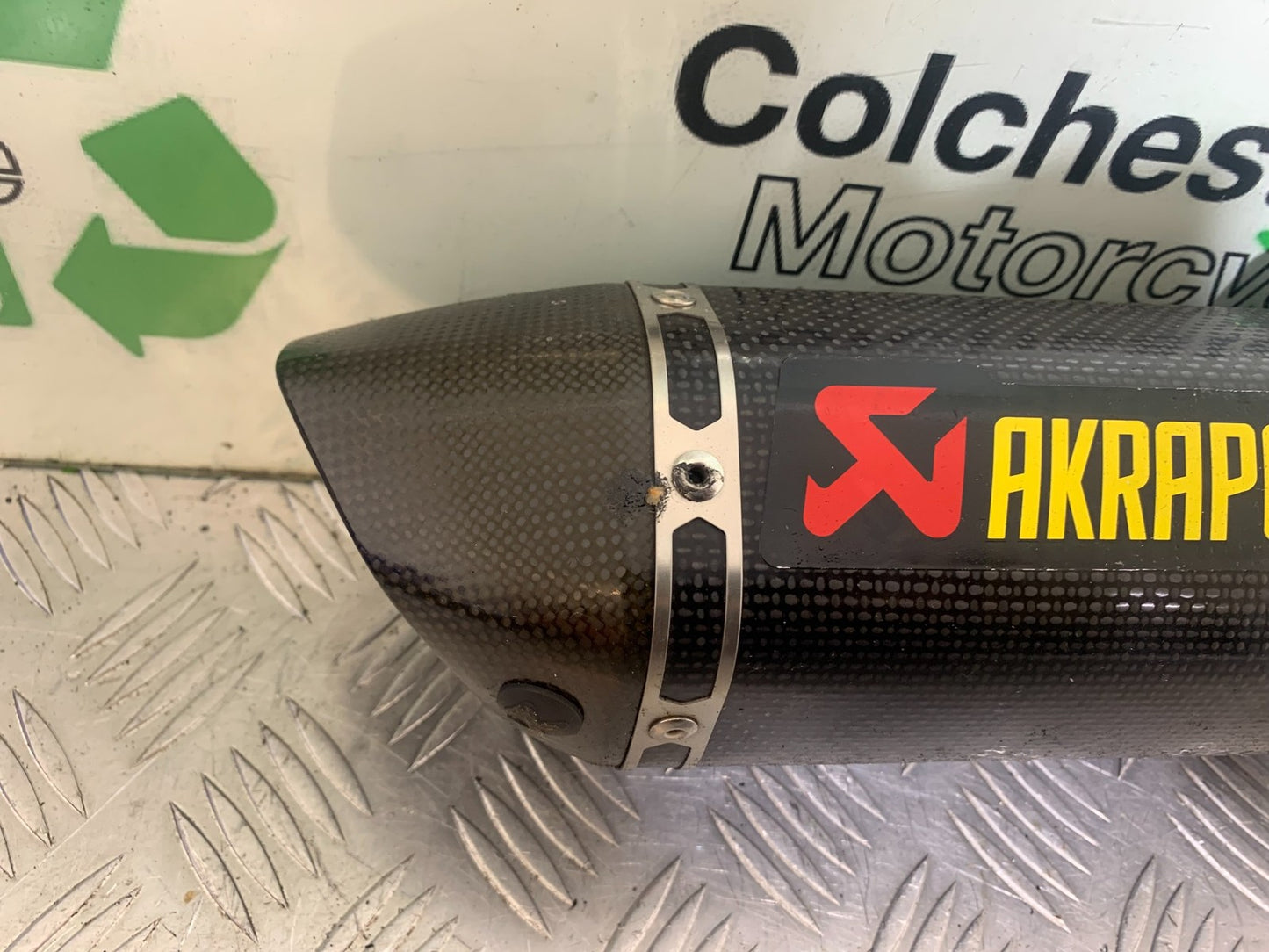 YAMAHA YZF R1 14 B BIG BANG AKRAPOVIC CARBON CANS   2009-14 (CMB1175)