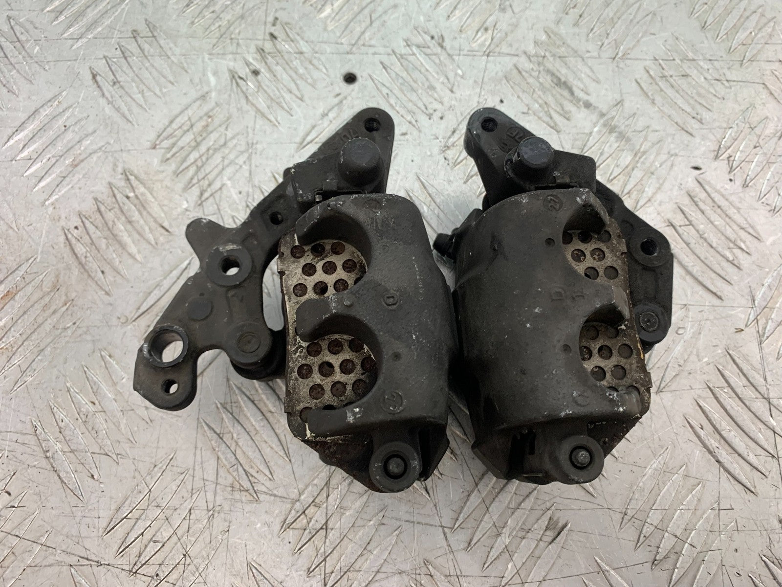 HONDA CB650F CB 650 FA-E FRONT BRAKE CALIPERS YEAR 2014-2017 (CMB1226)