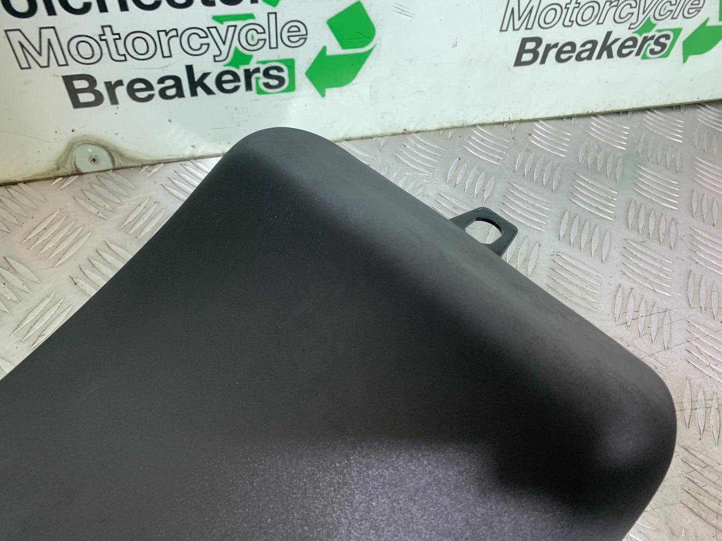ROYAL ENFIELD HIMALAYAN 411 FRONT SEAT   YEAR 2018-2023 (CMB1279)