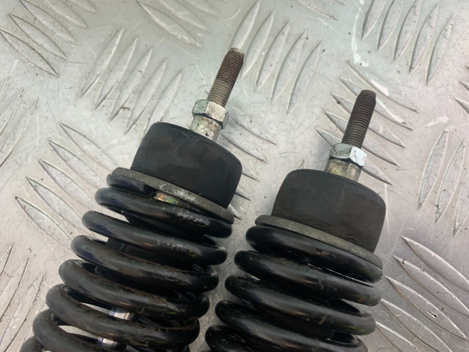 PIAGGIO VESPA GTS 300 REAR SHOCKS   YEAR 2010 (CMB1062)