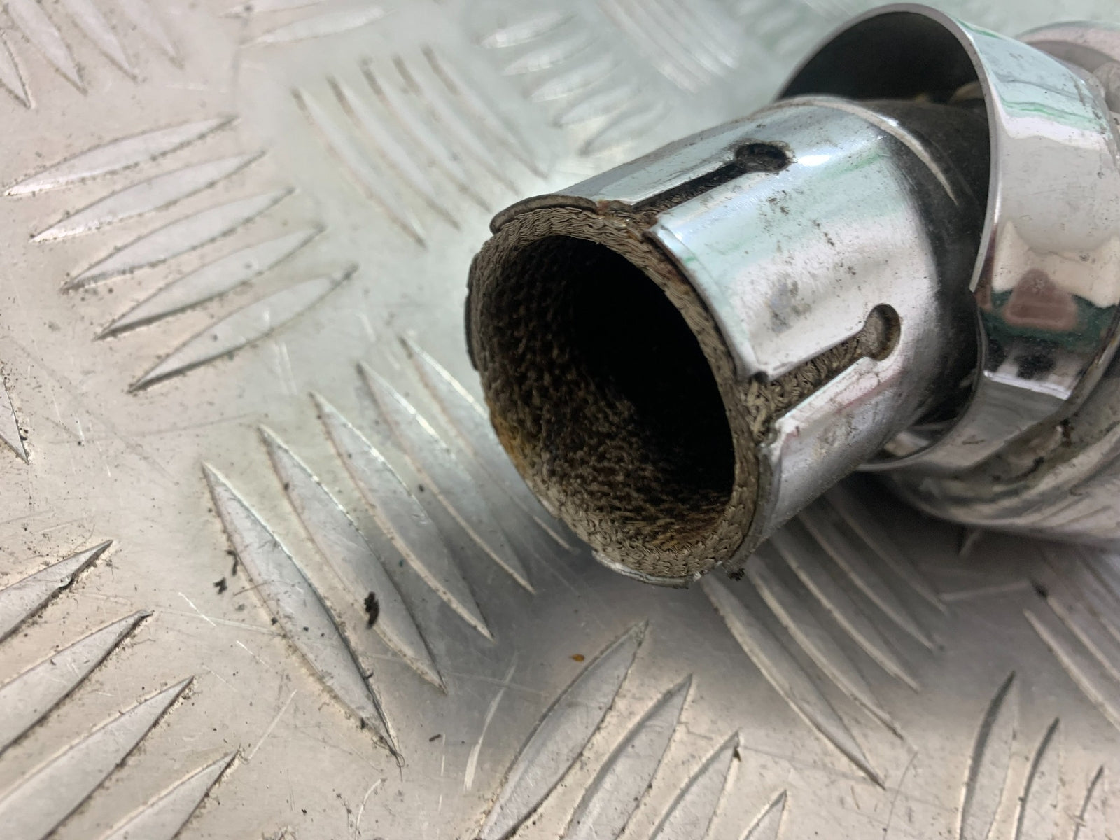 TRIUMPH THUNDERBIRD 1600 LEFT SILENCER  YEAR 2011 (CMB1107)