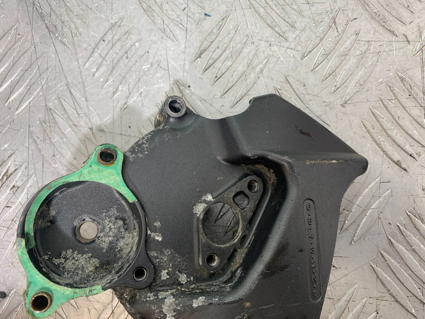 HONDA VFR800 PRE V-TEC SPROCKET COVER  YEAR 1998-2001 (CMB1233)