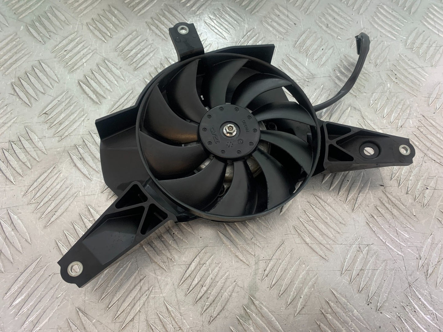 YAMAHA YZF R7 RADIATOR FAN YEAR 2022-2025 (CMB1255)