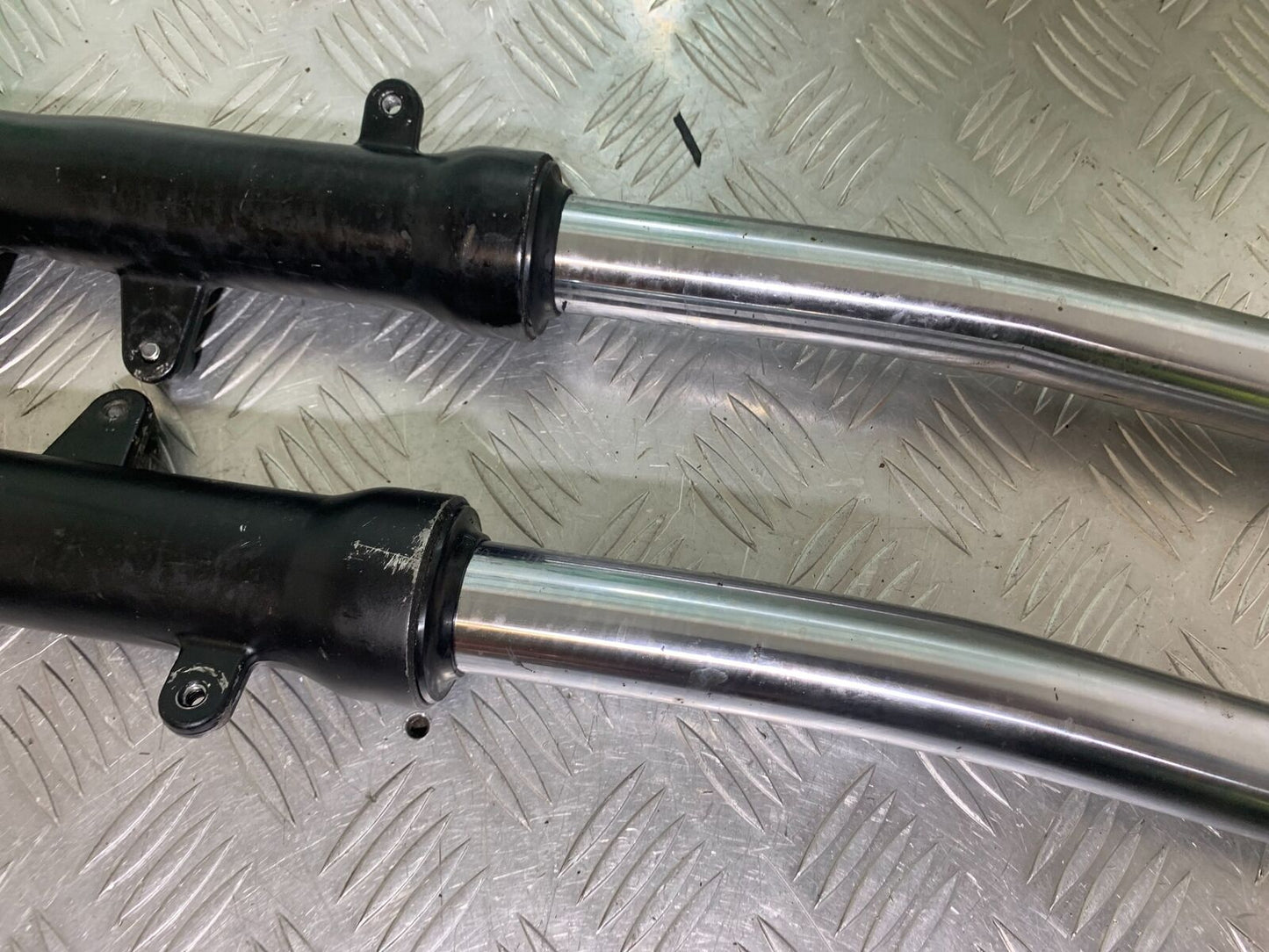 LEXMOTO LXR 125 FORKS (BENT)  YEAR 2019-2023 (CMB1076)