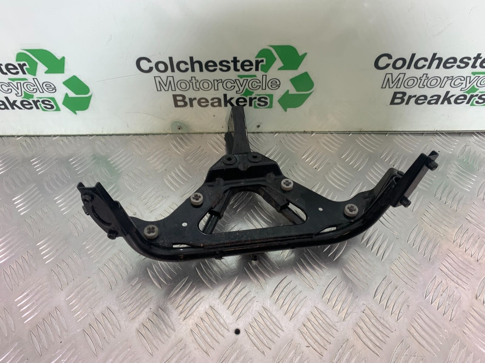 KAWASAKI ZZR1200 ZZR 1200 FAIRING BRACKET  YEAR 2002-05 (STOCK 993)