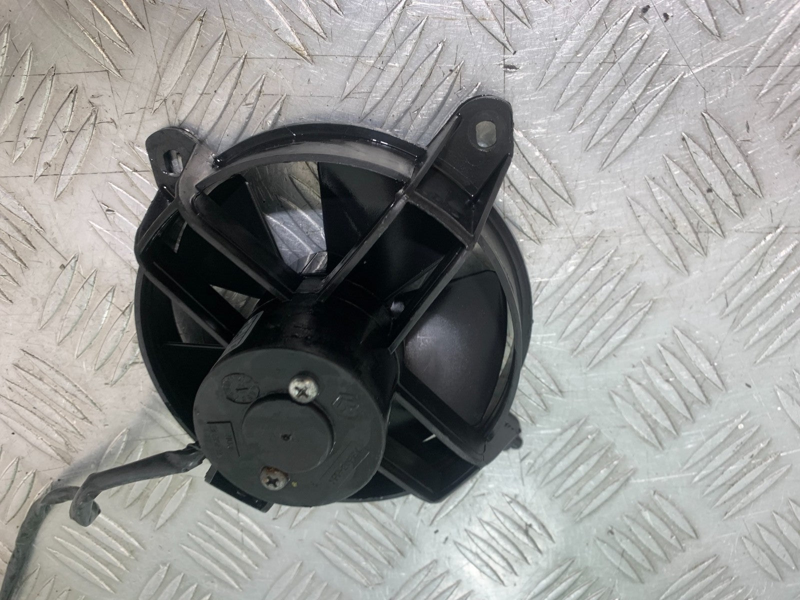 PIAGGIO VESPA GTS 125 RADIATOR FAN   YEAR 2009-14 (CMB1261)