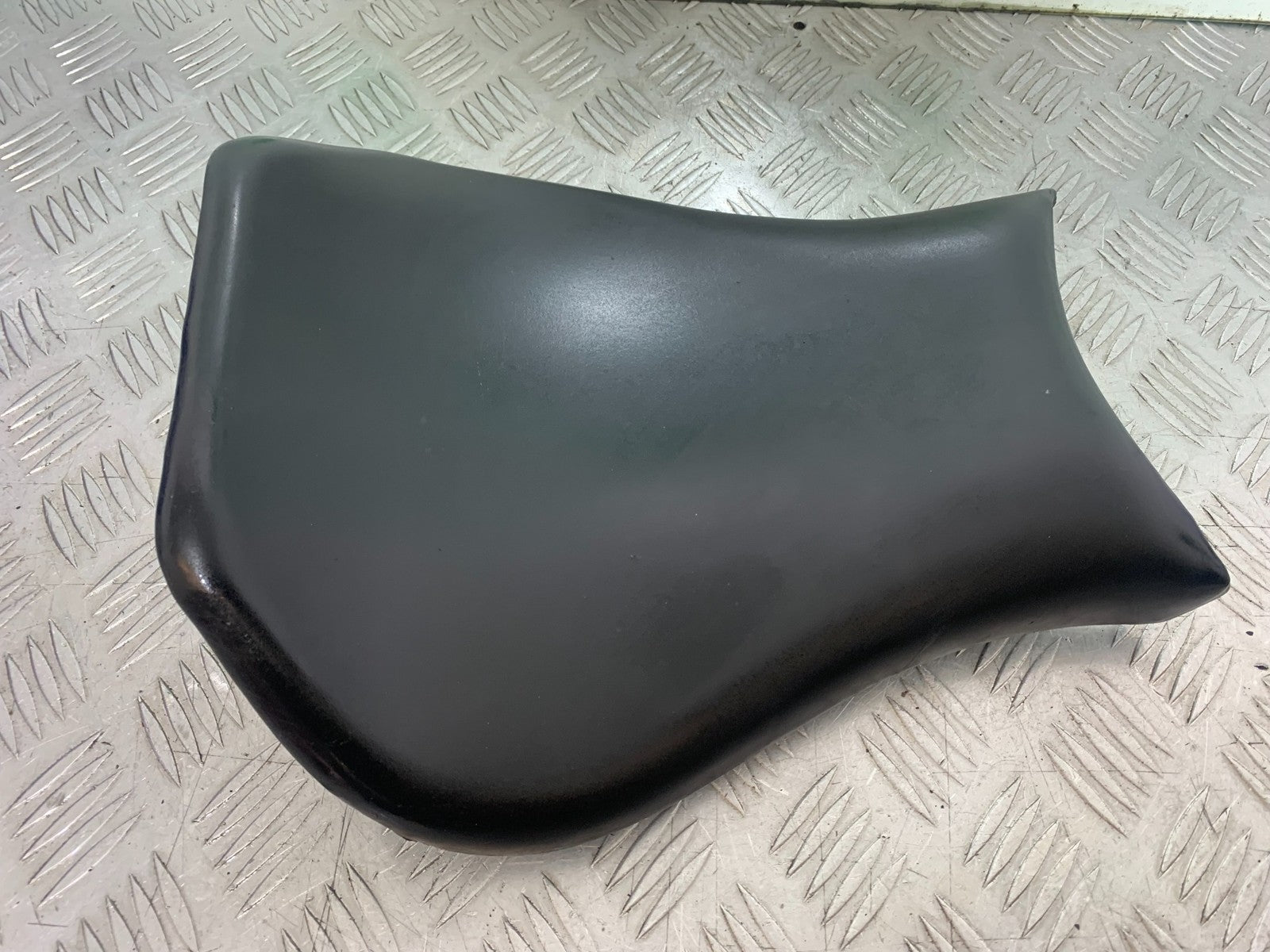 DUCATI 996 SPS 748 916 998 FRONT SEAT  1999-2000 (CMB1209)