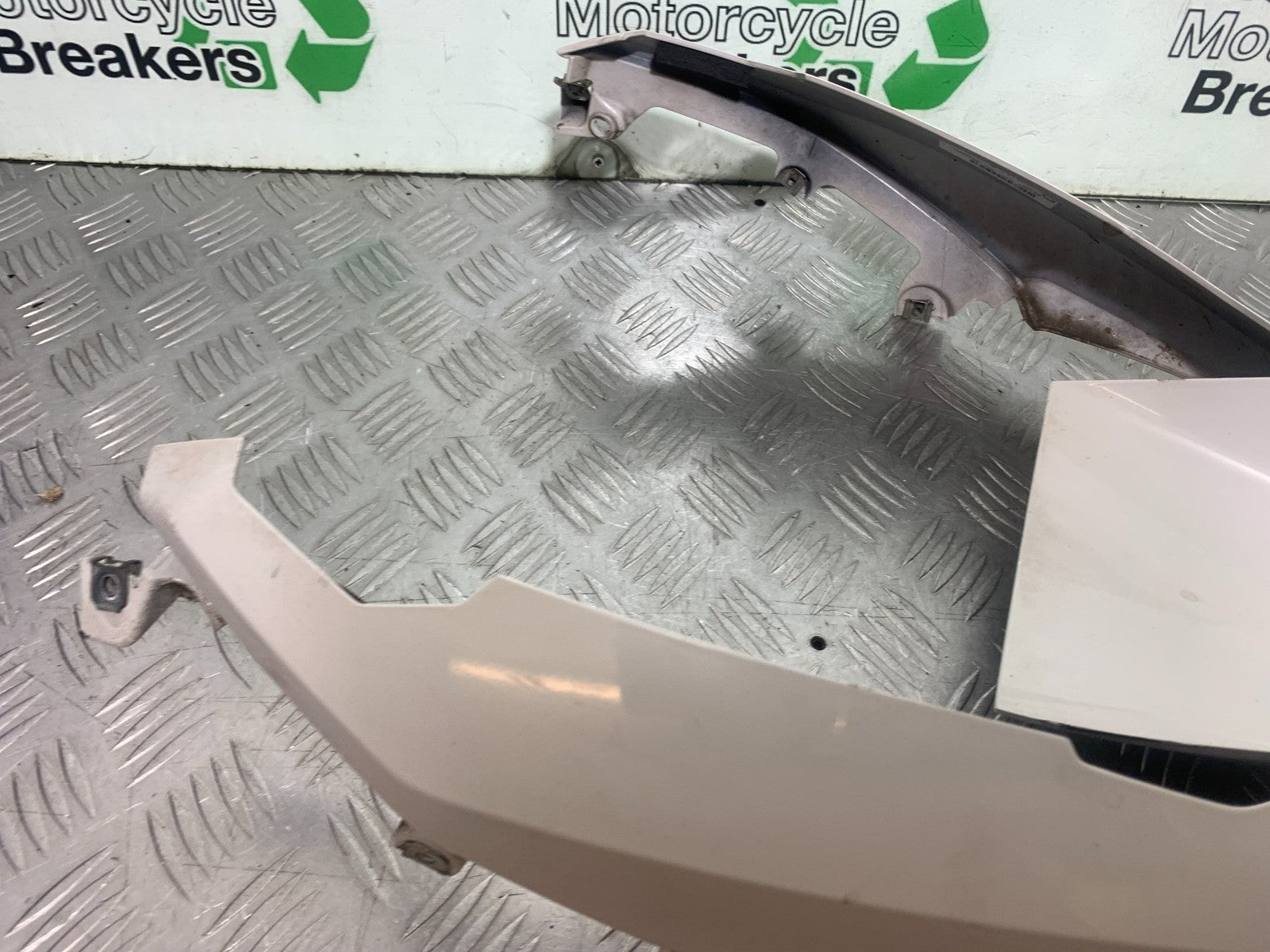 BMW R1200 R 1200 GS FRONT MUDGUARD  YEAR 2013-2016 (CMB1257)