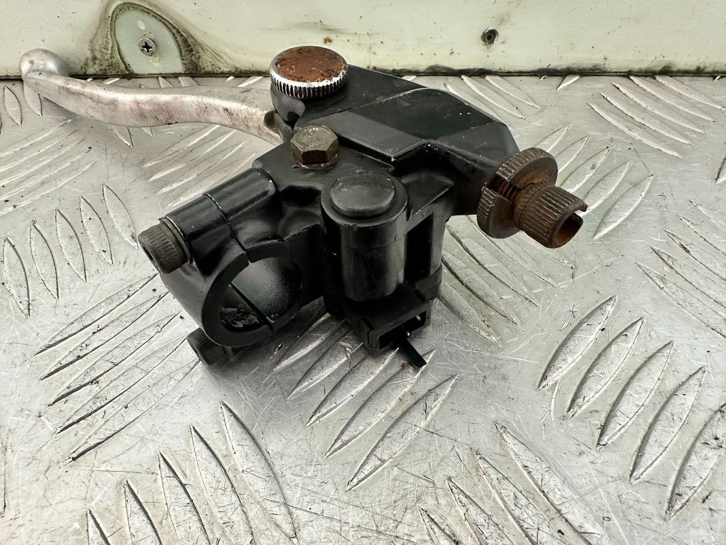 KAWASAKI ER6 F ER6F CLUTCH LEVER AND BRACKET YEAR 2005-2008 (CMB1178)