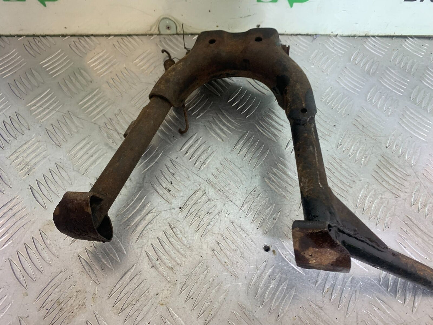 HONDA CX500 CX 500 CENTER STAND YEAR 1980 (CMB1131)