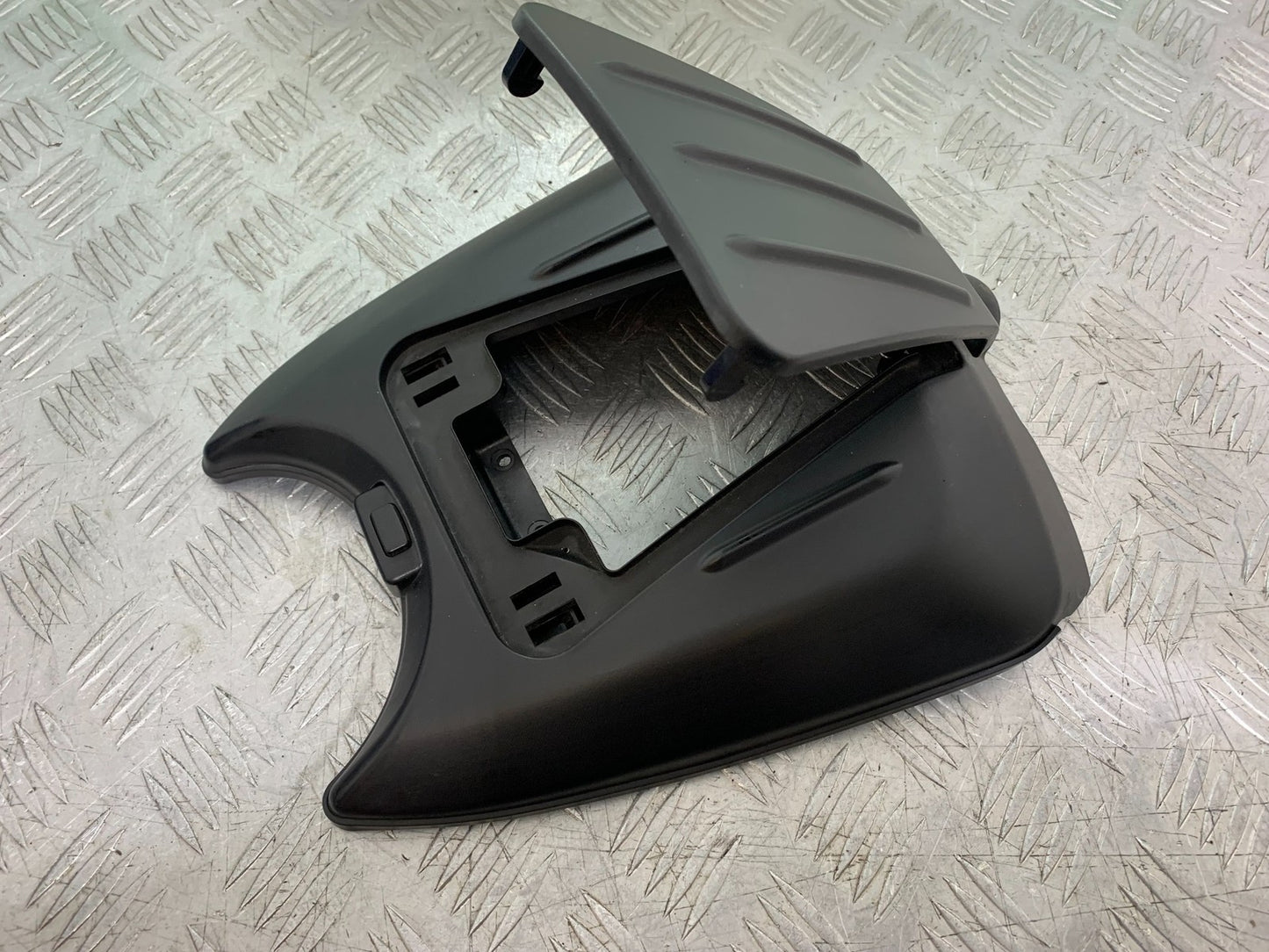 KAWASAKI GTR1400 GTR 1400 TANK COVER AND LID    YEAR 2007-2009 (CMB1306)